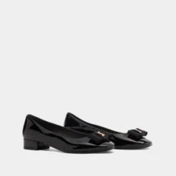Ballerines avec noeud et monogramme