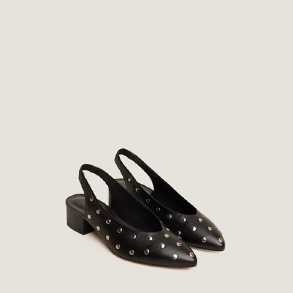 Ballerines à bouts pointus et rivets