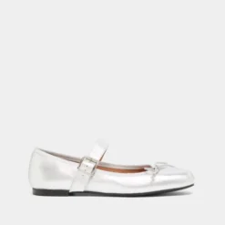 Ballerines à brides