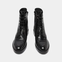 Boots à lacets