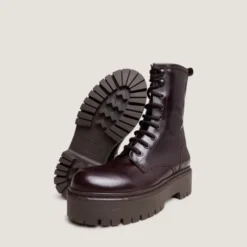 Boots à lacets