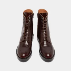 Boots à lacets
