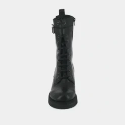 Boots à lacets, talons et détails argentés