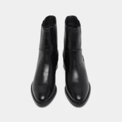 Boots à élastiques et talons carrés