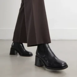 Boots à élastiques et talons épais