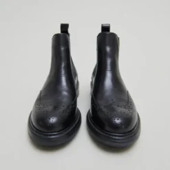 Boots à semelles crantées