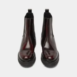 Boots à semelles crantées et élastiques