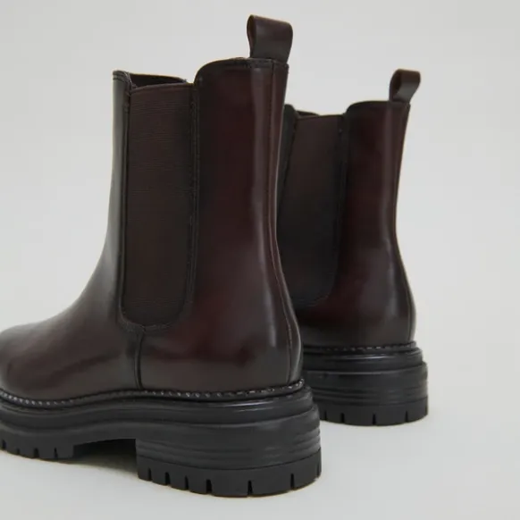 Boots à semelles crantées et élastiqu...