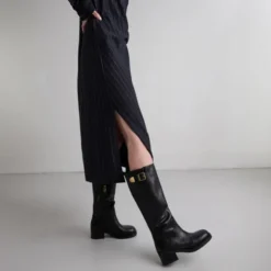 Bottes hautes à boucles