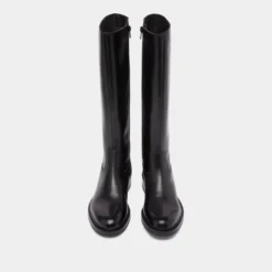 Bottes à talons crantés