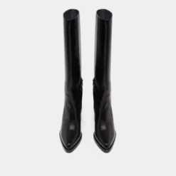 Bottes à talons lamellés