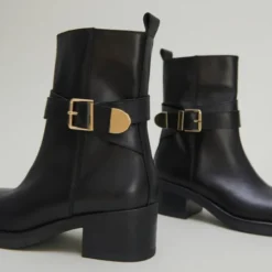 Bottines à boucles