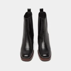 Bottines à bouts carrés et élastiques