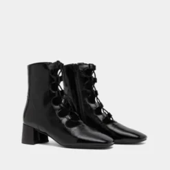 Bottines à lacets