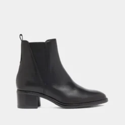 Bottines à élastiques triangulaires