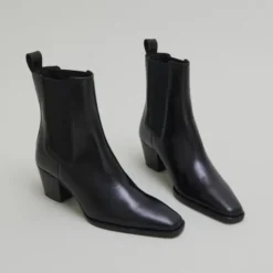 Bottines à talons biseautés et bouts poi...