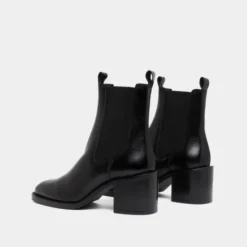 Bottines à talons et élastiques
