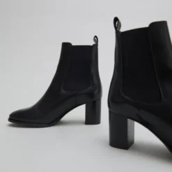 Bottines à talons et élastiques