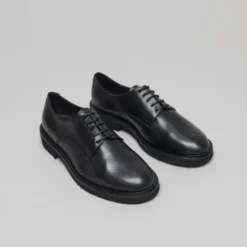 Derbies à lacets