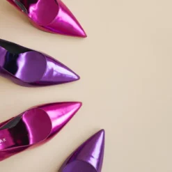 Escarpins à bouts pointus et talons