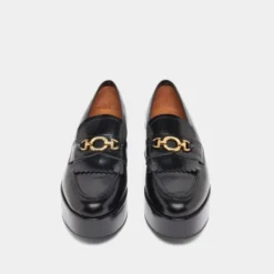 Mocassins à boucles dorées