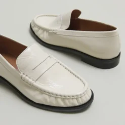 Mocassins à bouts ronds et froncés