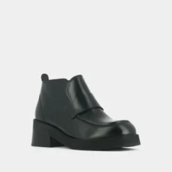 Mocassins à languettes et bouts carrés