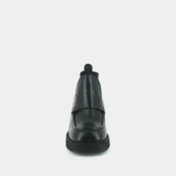 Mocassins à languettes et bouts carrés