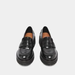 Mocassins à semelles crantées