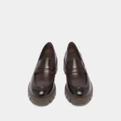 Mocassins à semelles crantées