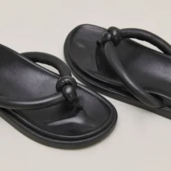 Mules à brides