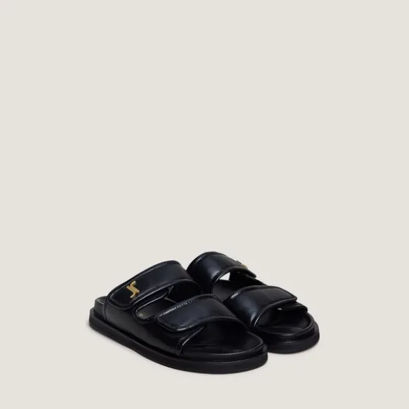 Mules à monogrammes