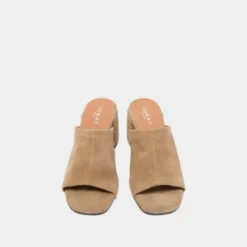 Mules à talons et bouts ouverts