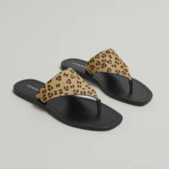 Nu-pieds à entredoigt